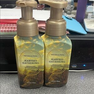 Bath & Body Works Harvest Gathering Foaming Hand Soap - price firm set of 2